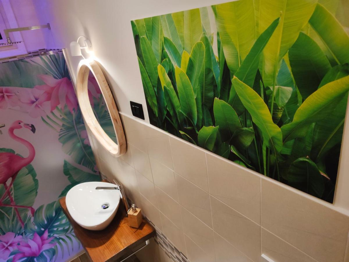 Suite Maison Tropical - Luxury Apartment In バーリ エクステリア 写真